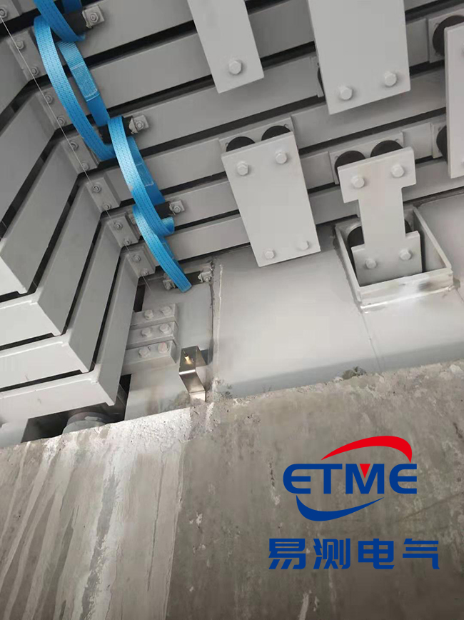 港珠澳大橋應用拉繩位移傳感器測量橋面鏈接縫
